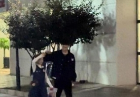 董璇再婚后与前夫首合体！高云翔陪小酒窝买文具，表情意味深长