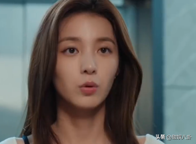 赵露思带不动！《许我耀眼》女二被骂，快30了演得像傻白甜太烦人-18.jpg